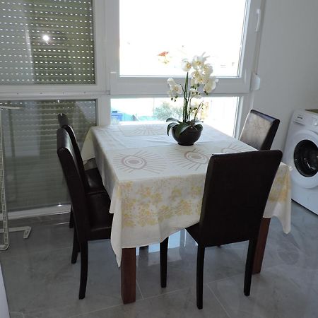 Berat Apartment Vodnjan Exteriör bild