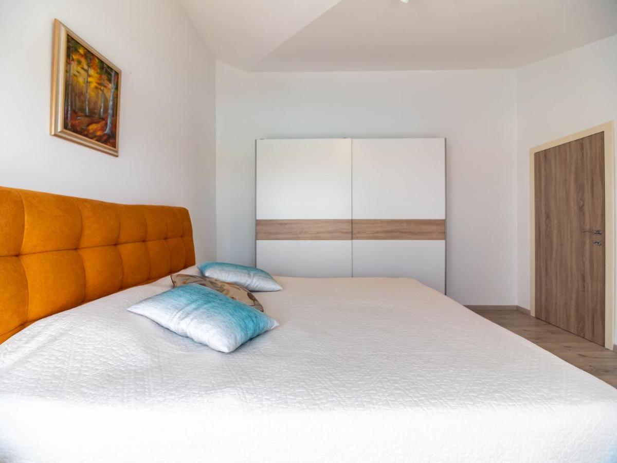Berat Apartment Vodnjan Exteriör bild