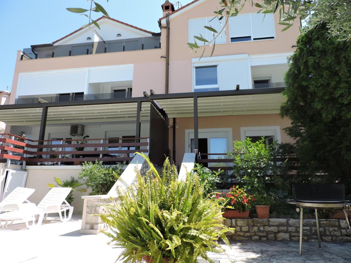Berat Apartment Vodnjan Exteriör bild