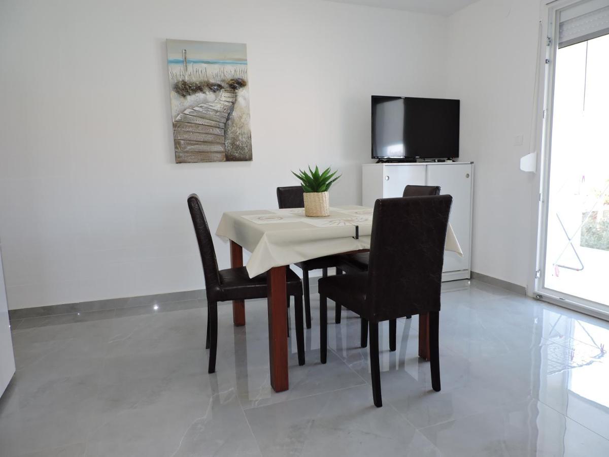 Berat Apartment Vodnjan Exteriör bild